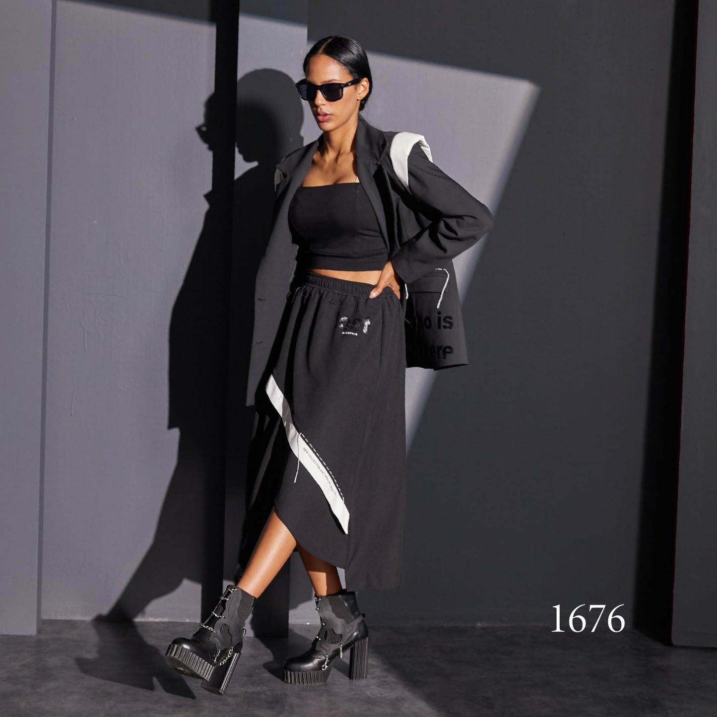 H-4 Women Long Skirt 1676 H-4