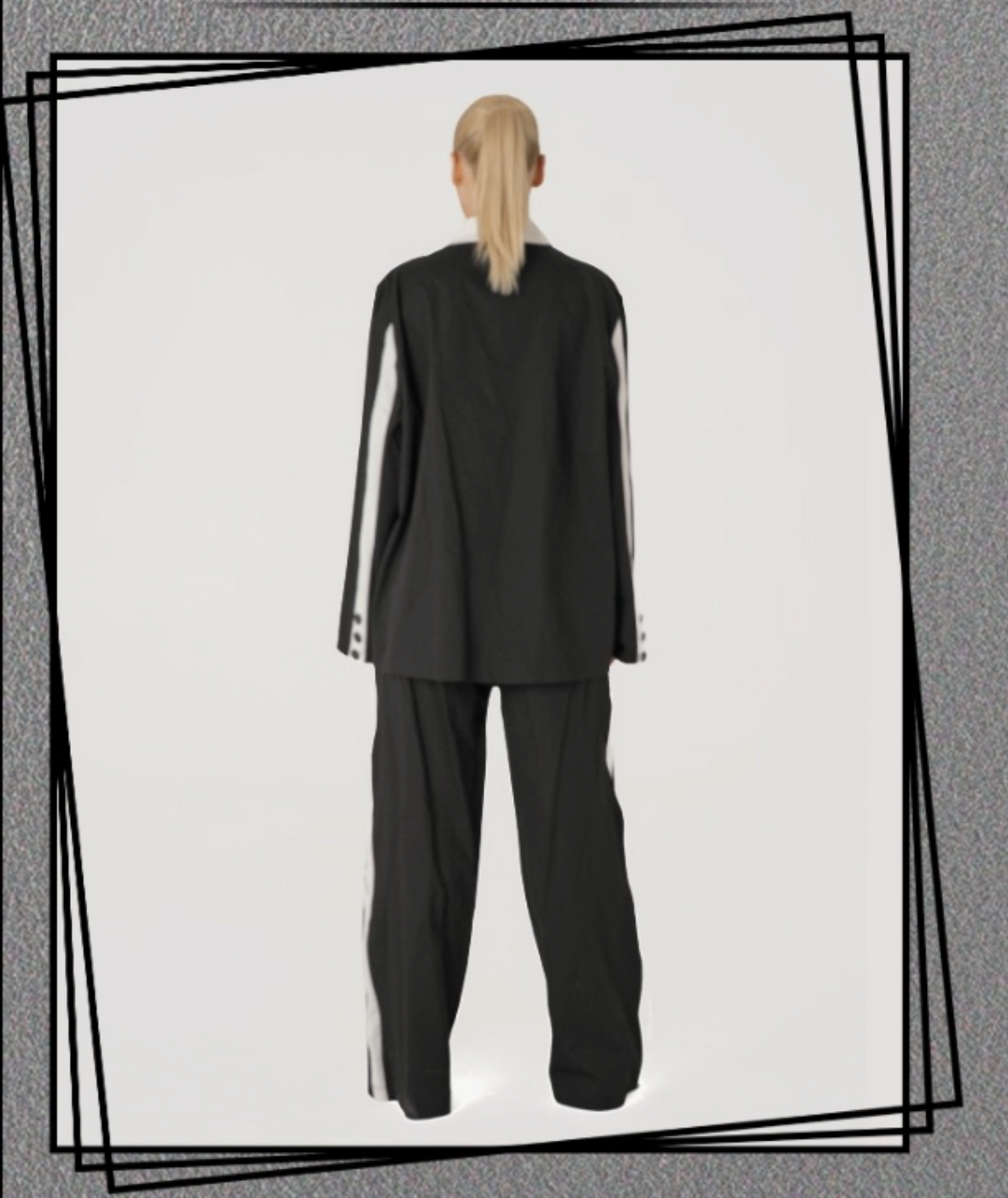 H-4 Black & White Graphic Blazer Jacket