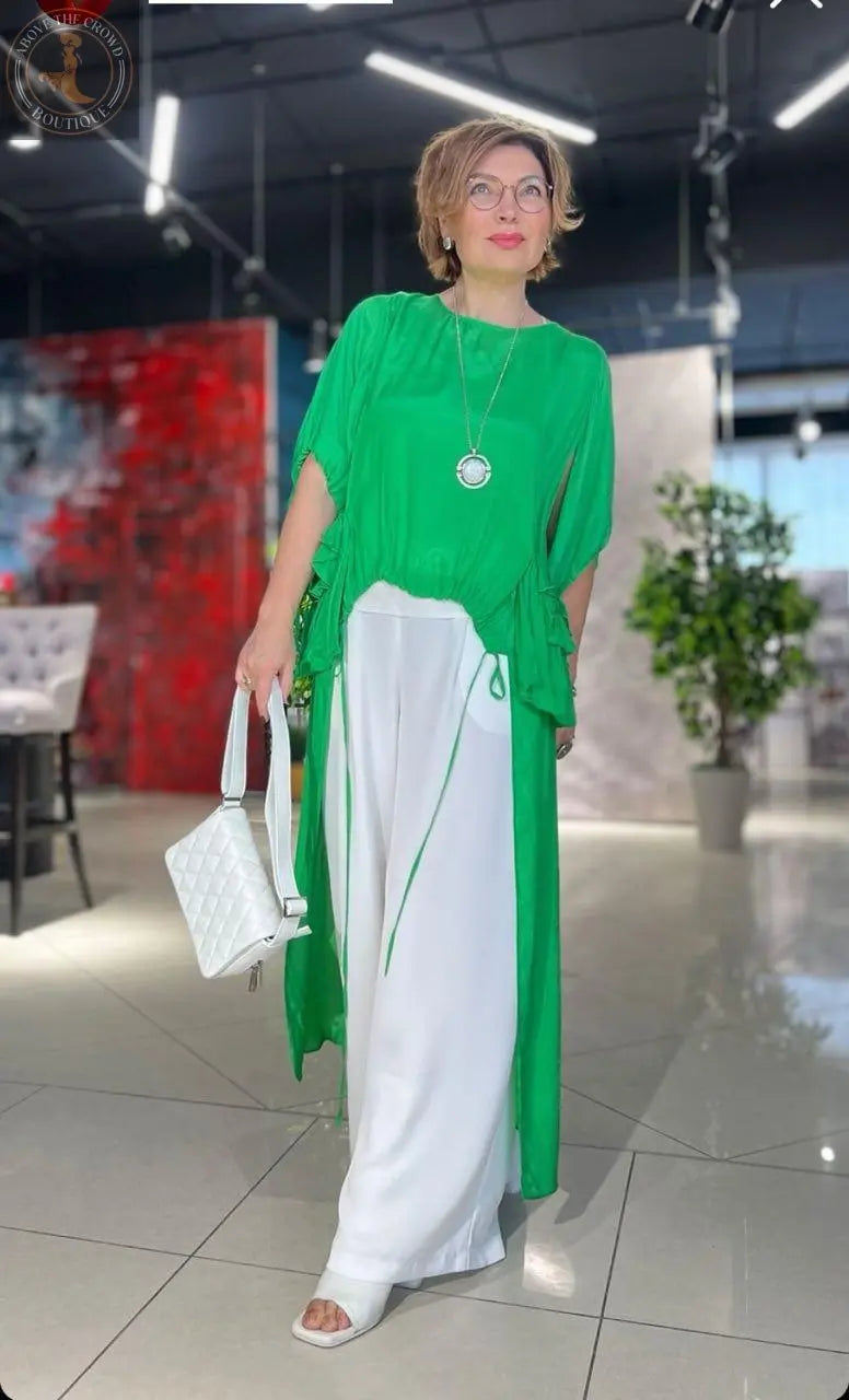 Bize-Collection Above The Crowd Boutique