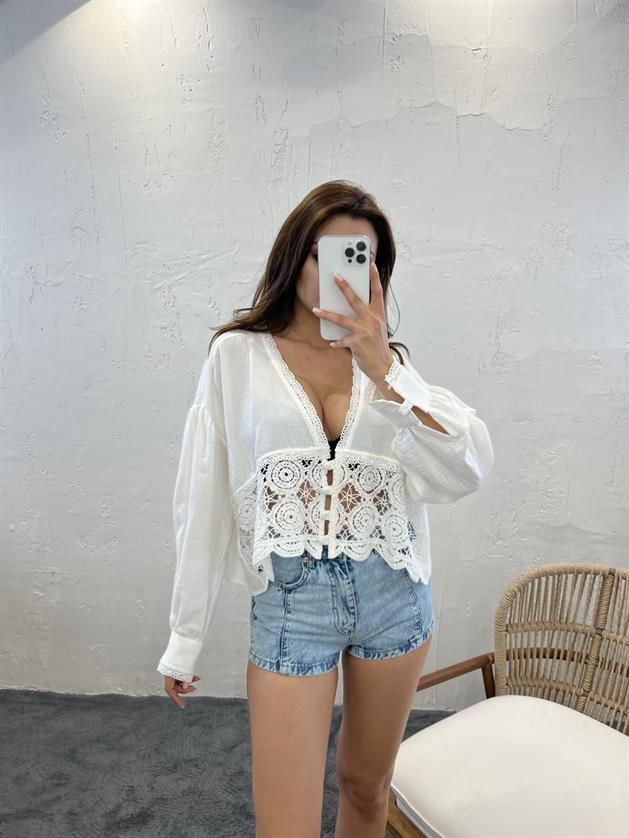 Lonca White Shirt With Lace FME11051