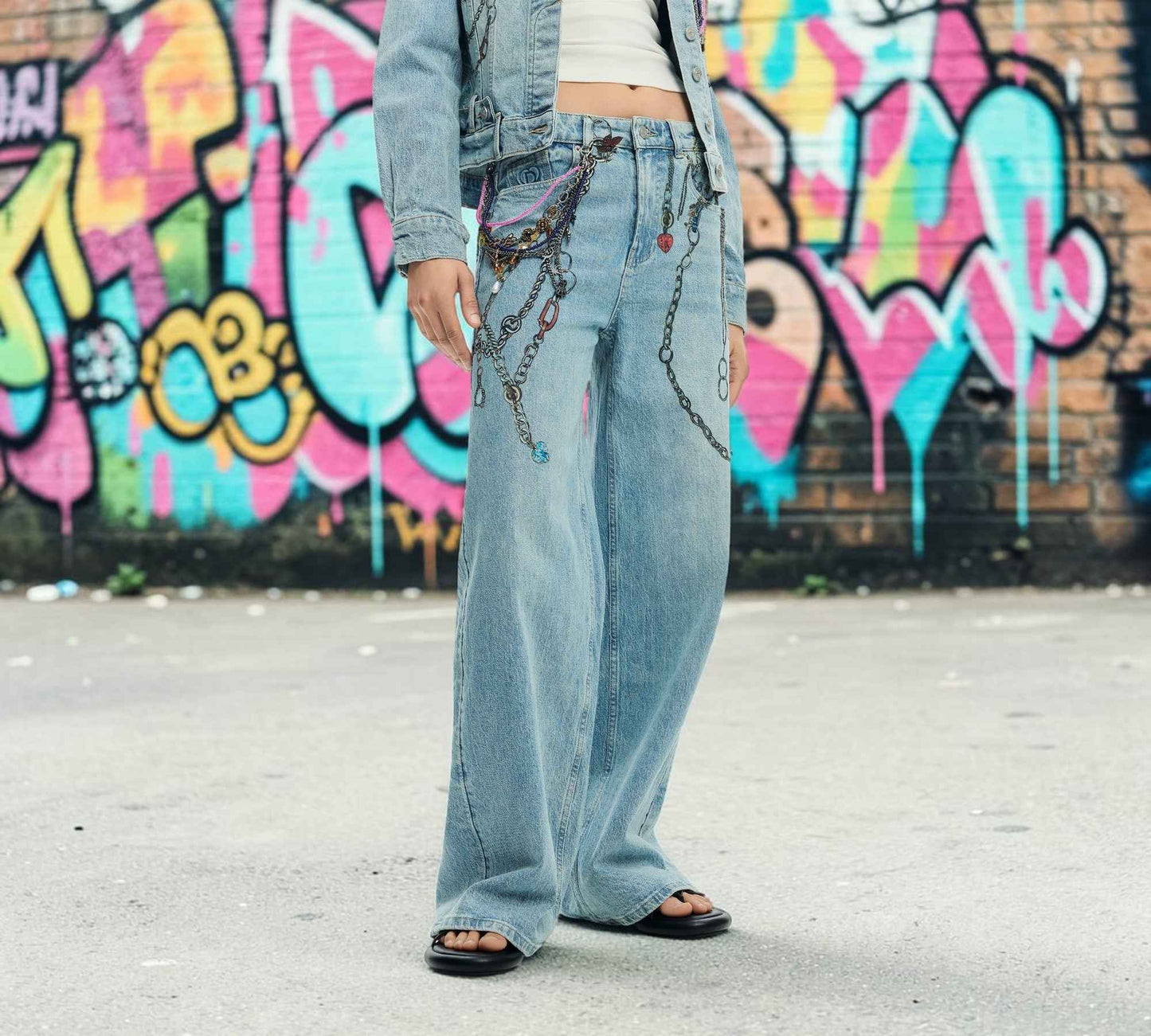 Chain Embellished Wide Leg Jeans