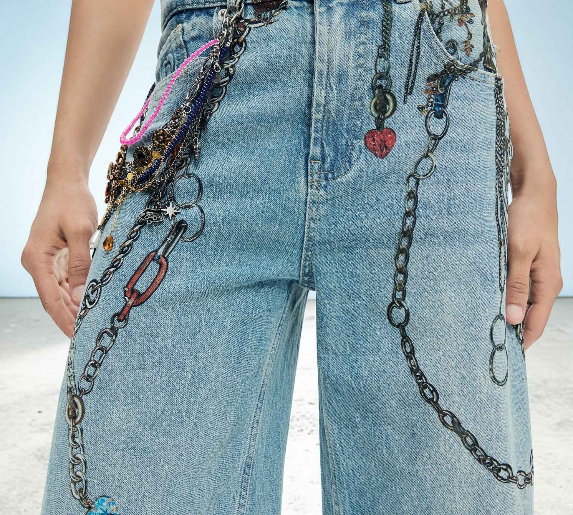 Chain Embellished Wide Leg Jeans