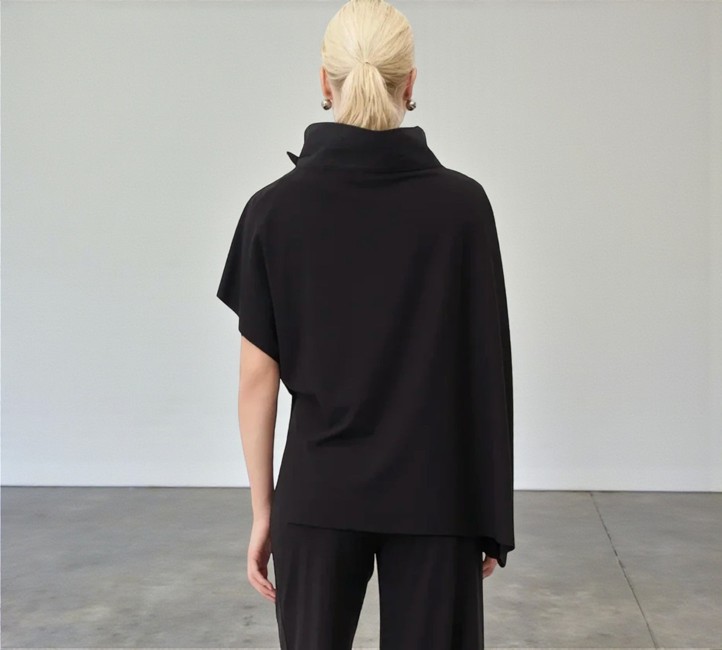 Bize Sculpted Collar Oversized Top - Above the Crowd Boutique