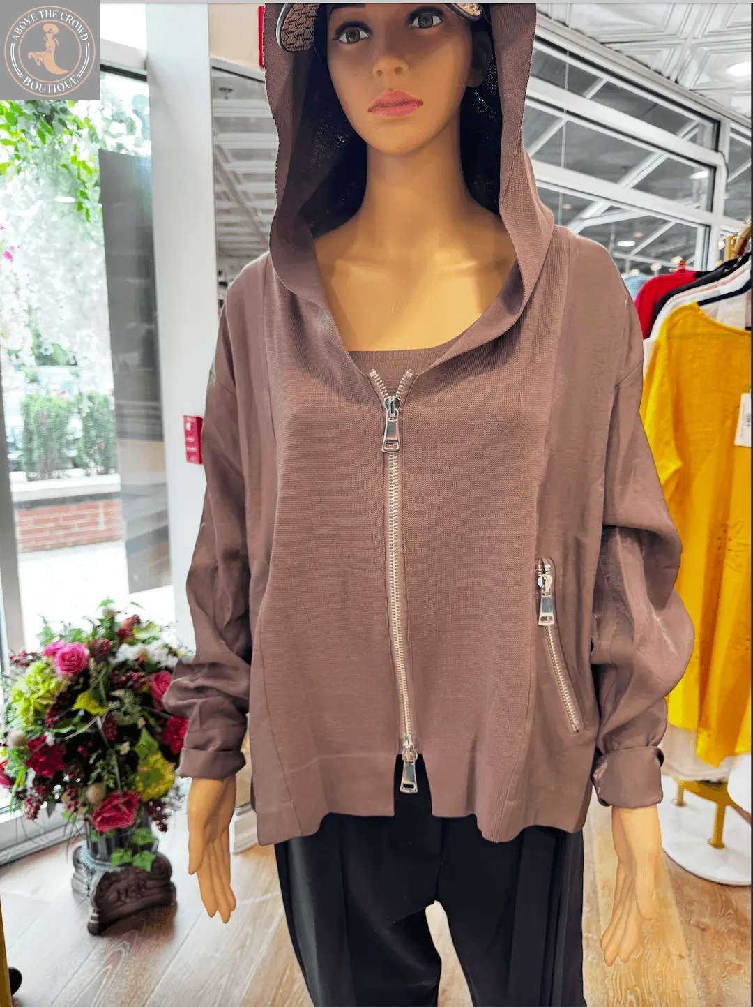 Bize European Oversized Hoodie: Define Your Urban Style with Statement Zipper Details Bize