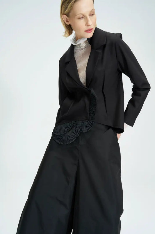 Bize Pleated Motif Jacket 24W-BC5016 Bize