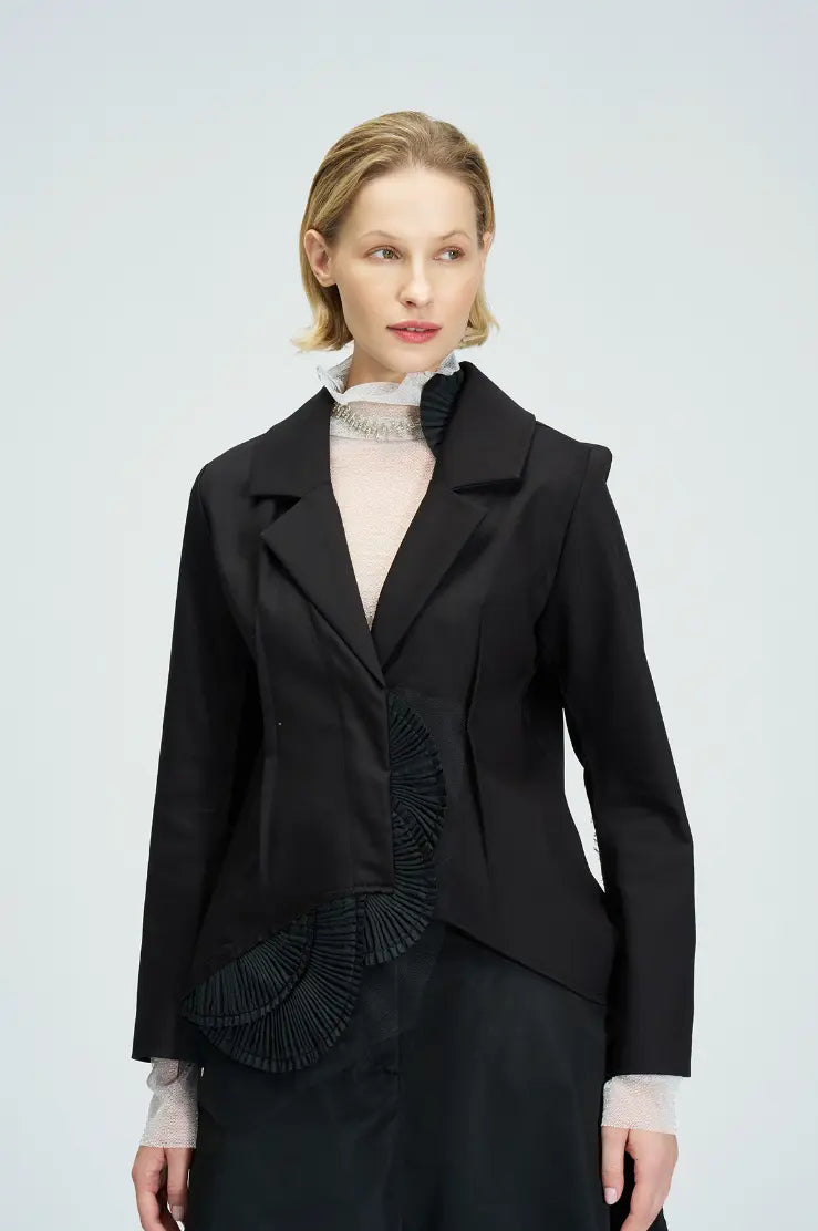 Bize Pleated Motif Jacket 24W-BC5016 Bize