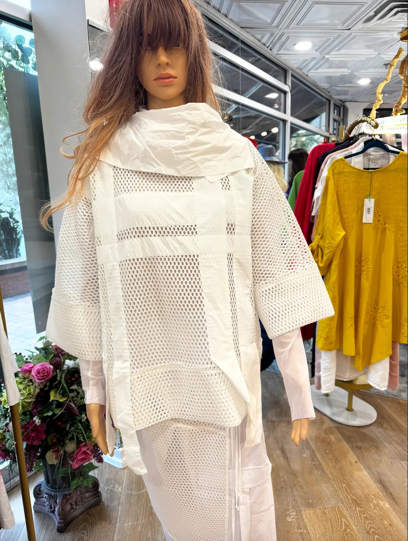 Chic European Mesh Overlay Jacket – Define Your Unique Style & Elevate Elegance Bize