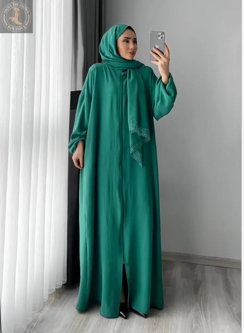 Elegant Islamic Abaya with Exquisite Embroidery - Modest & Unique Style Mode Roy