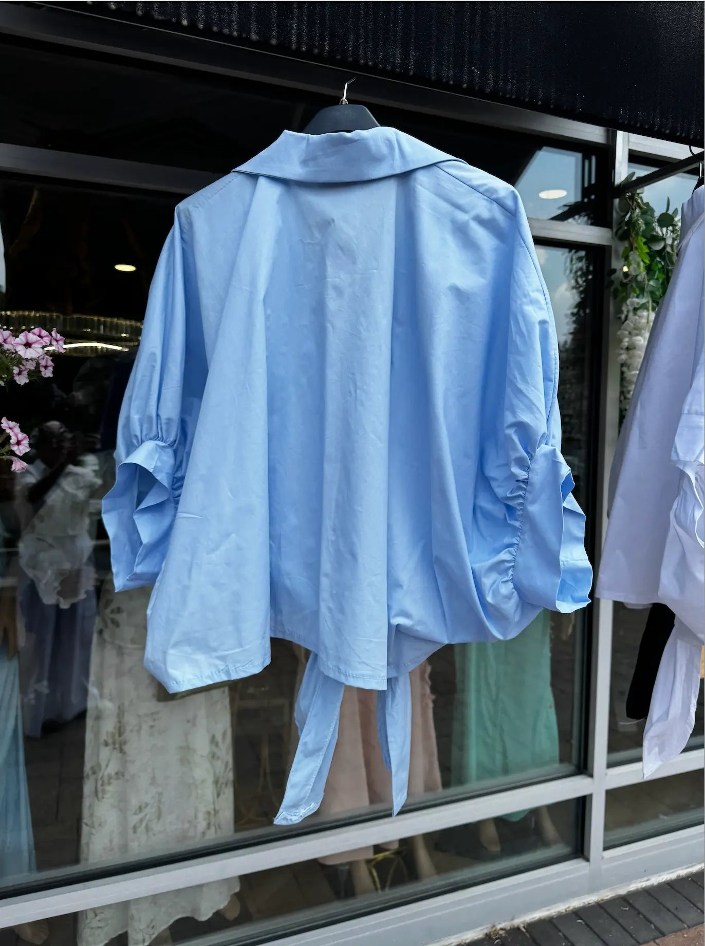 Elevate Your Style with Unique European-Inspired Blouse – Perfect for Every Occasion Karma