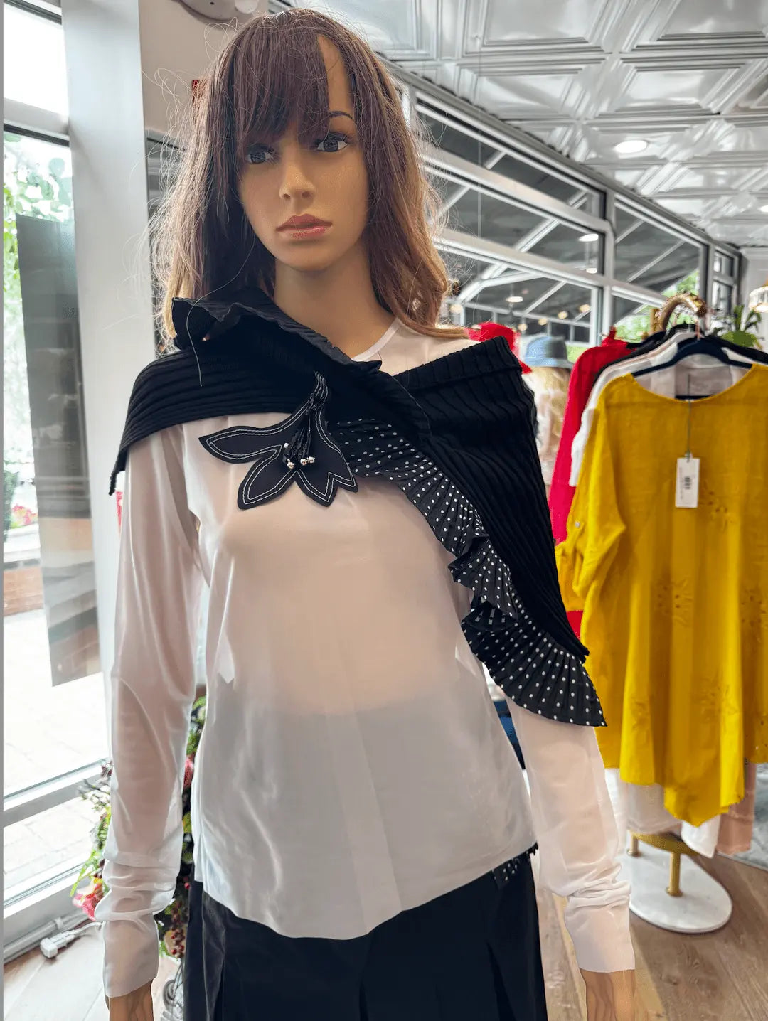 European Curated Black Ribbed Cloak with Floral Accent – Elevate Your Unique Style Bize