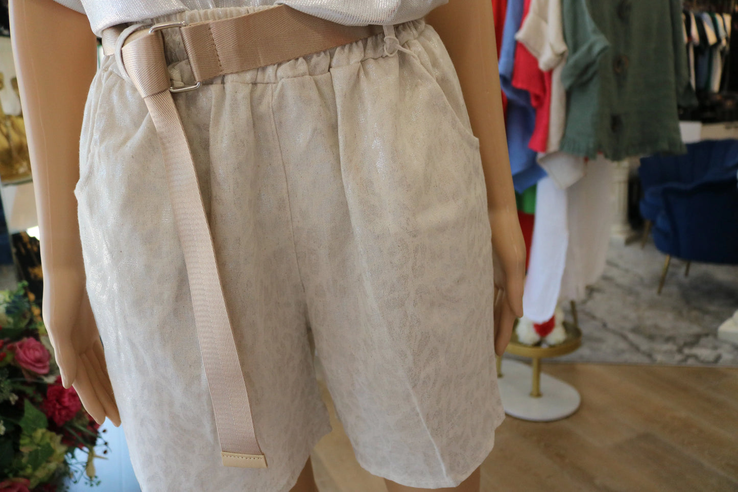European Linen Blend High-Waisted Shorts - Elegant Summer Style Karma