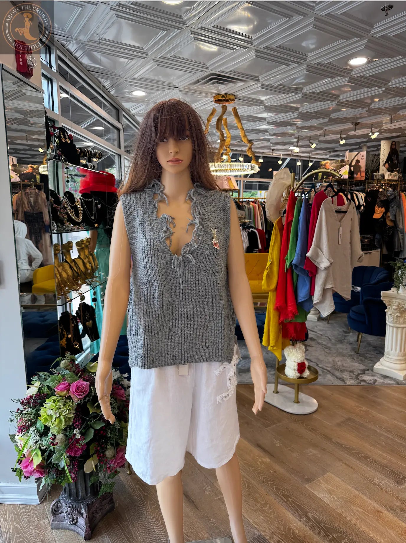 Gray Knitted Sweater Vest - European Style Layering Vest with Brooch Nobello