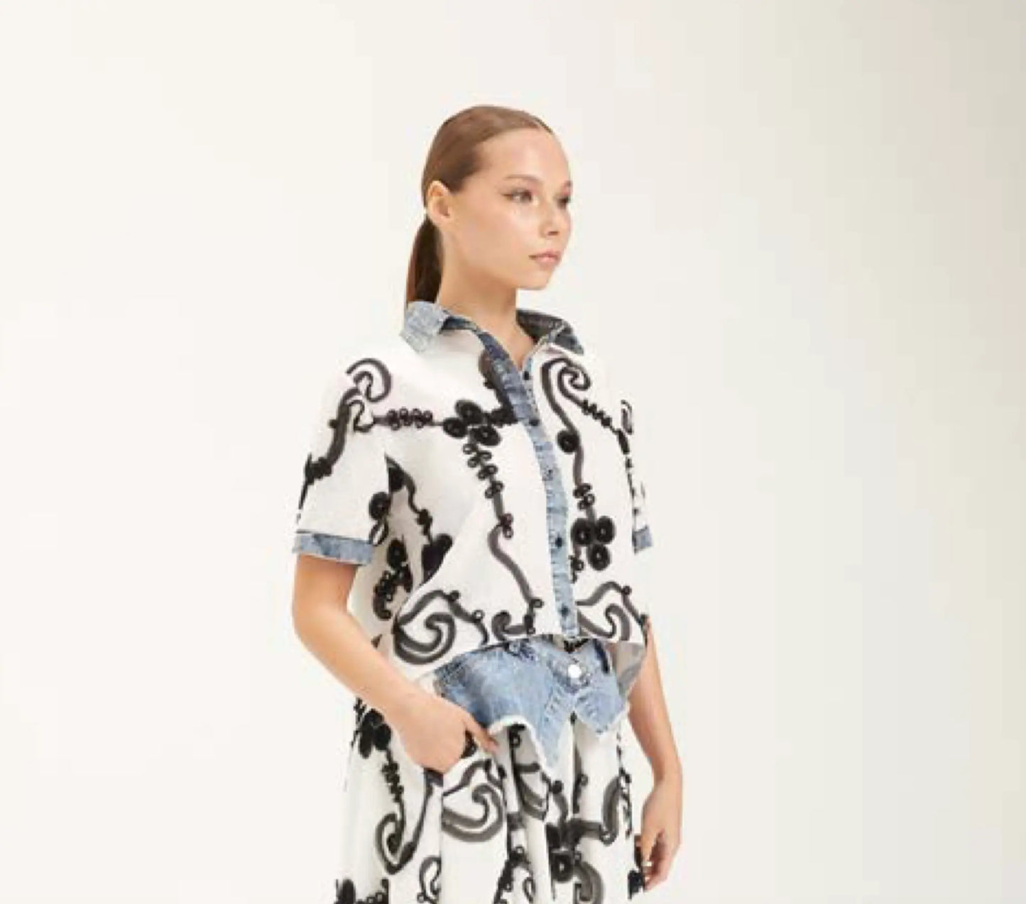 H-4 Embroidered Denim-Trim Shirt 2523 H-4