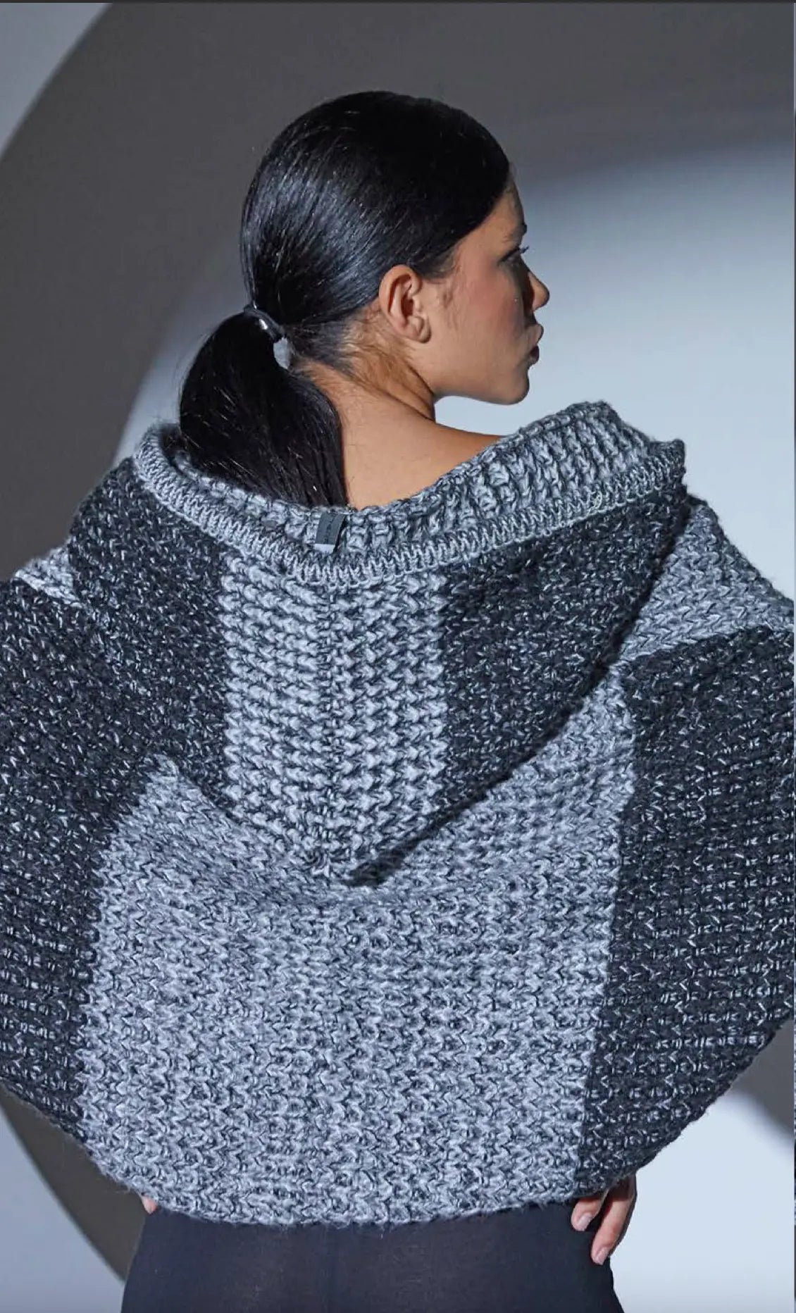 H-4 Short Zipped Cardigan 2285 H-4