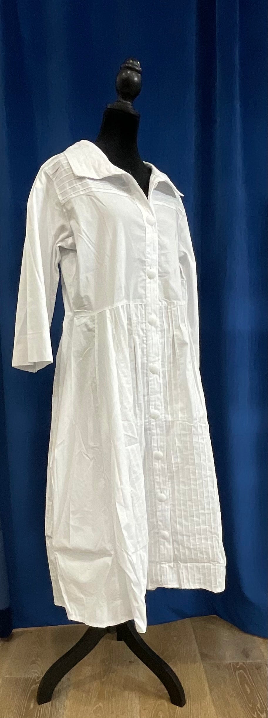 H-4 Women’s Dress 1812 H-4