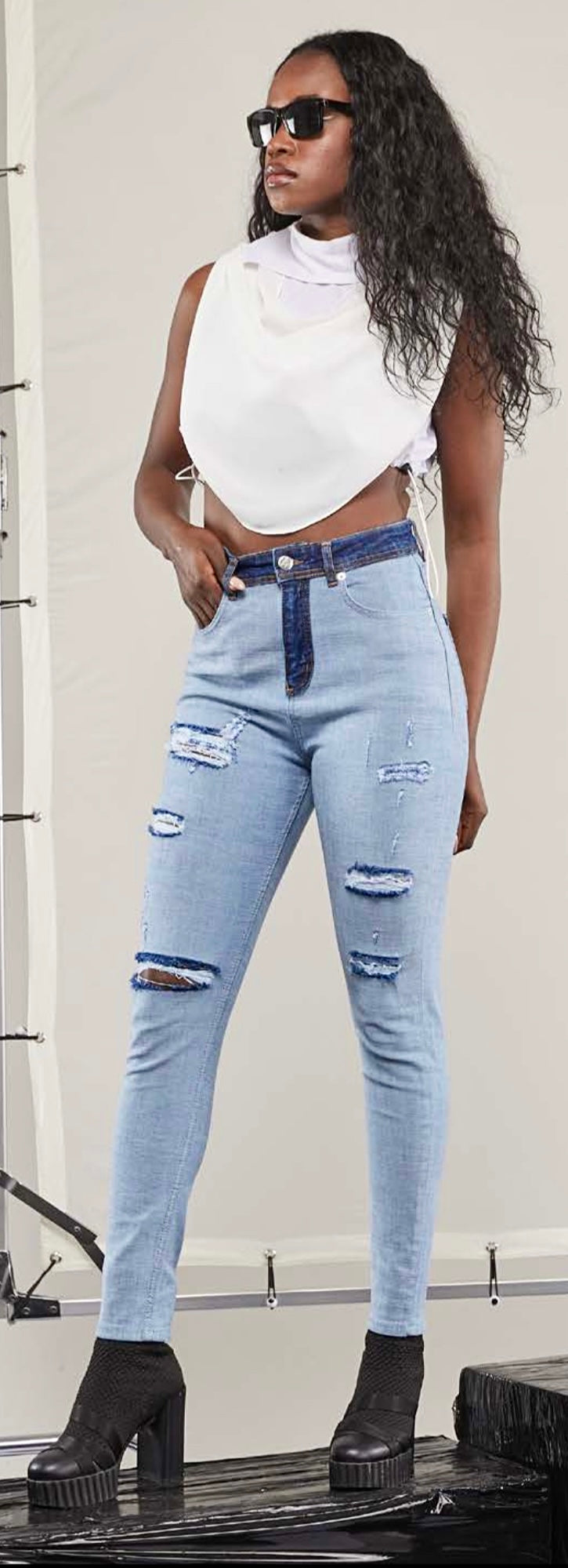 H-4 Women’s Jeans 2499 H-4