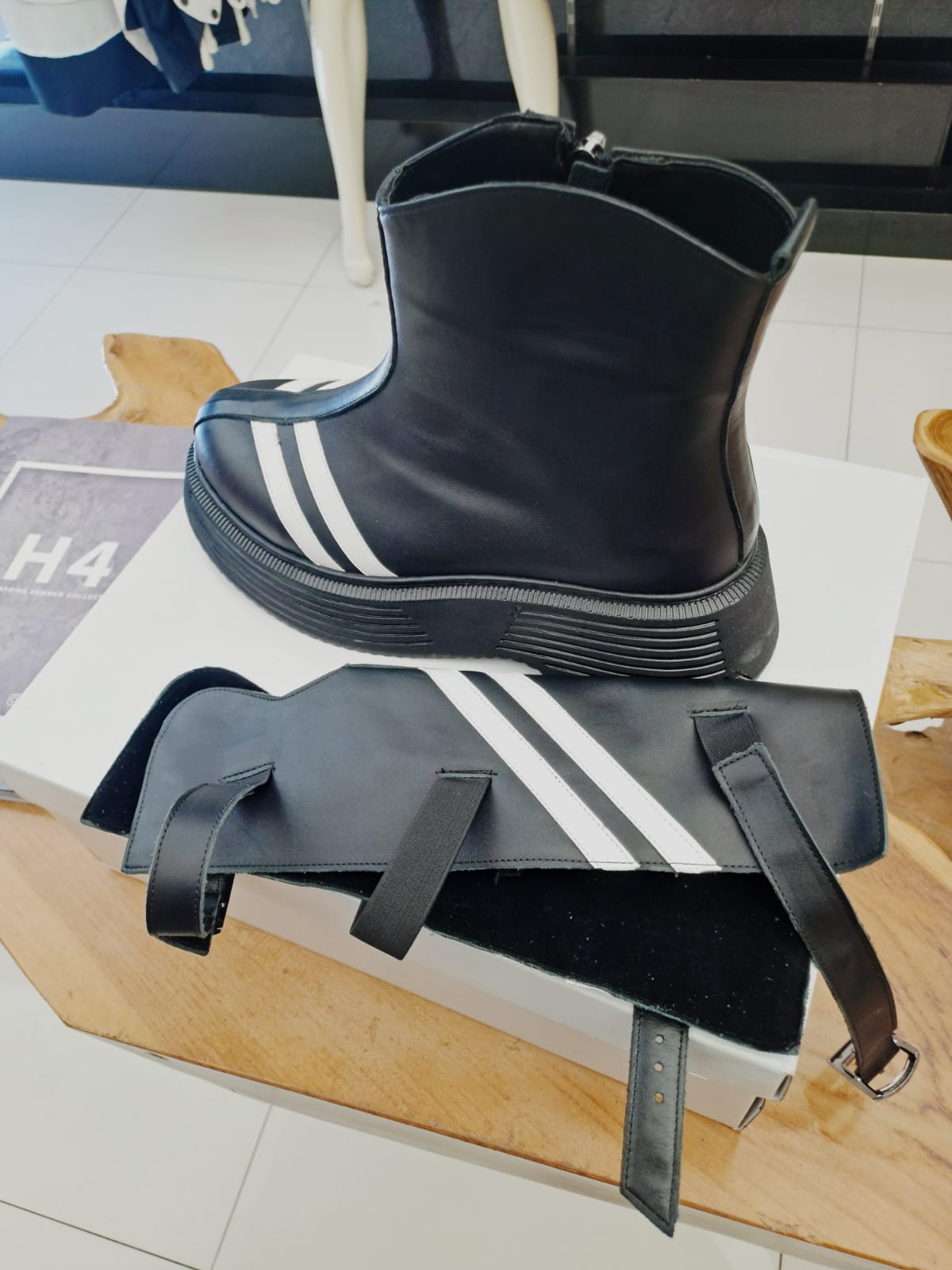 H-4 boots with extension H-4