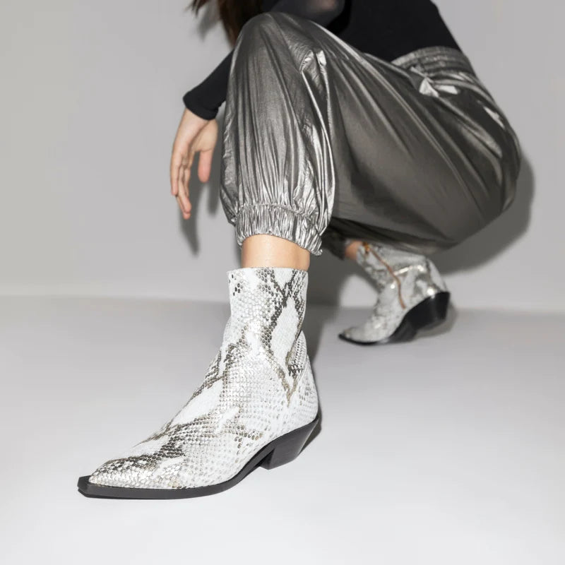 Lola&Lo Cassie Fantasy Print Boots Lola@Lo