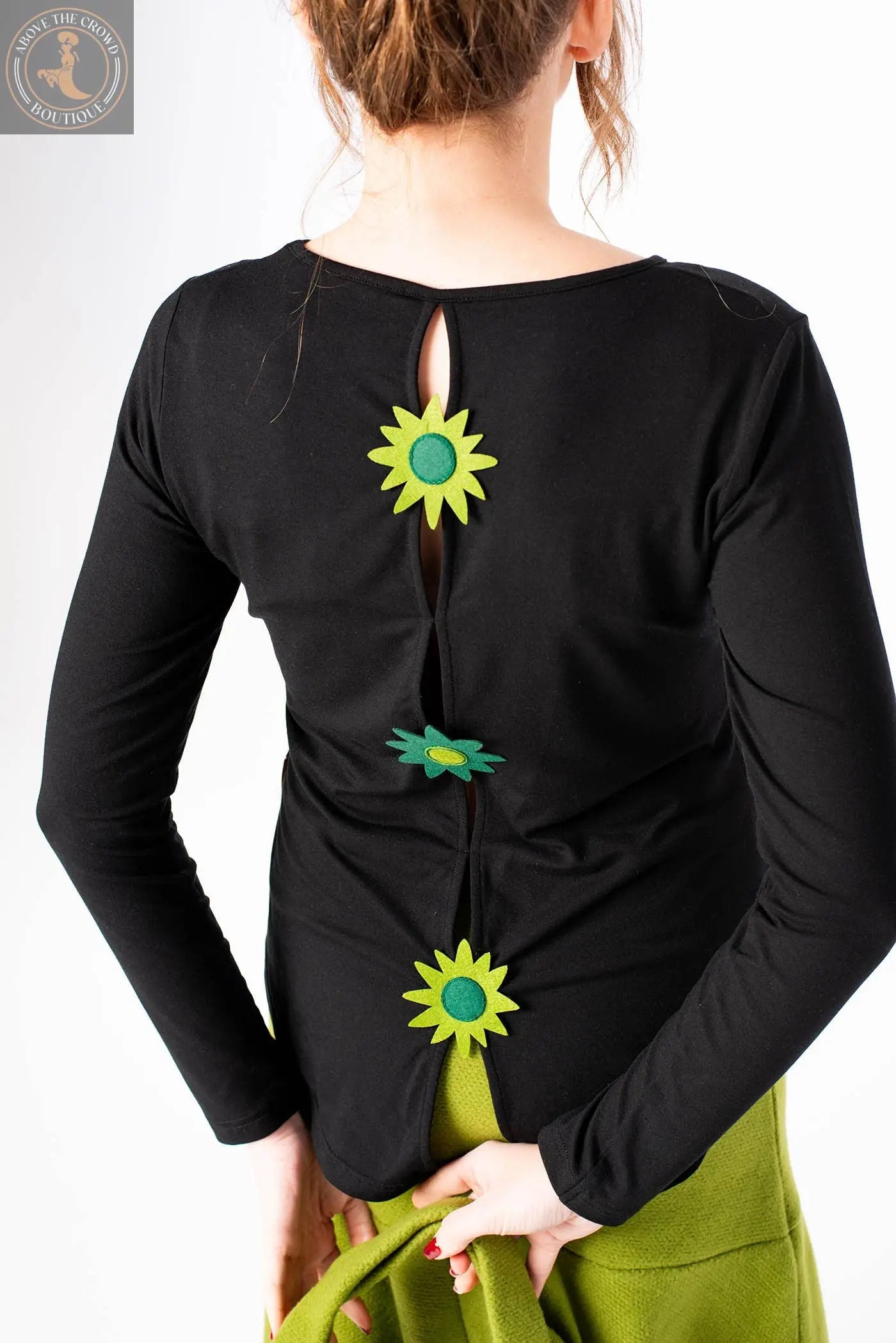 Mamatayoe Long Sleeve Black Top Mamatayoe