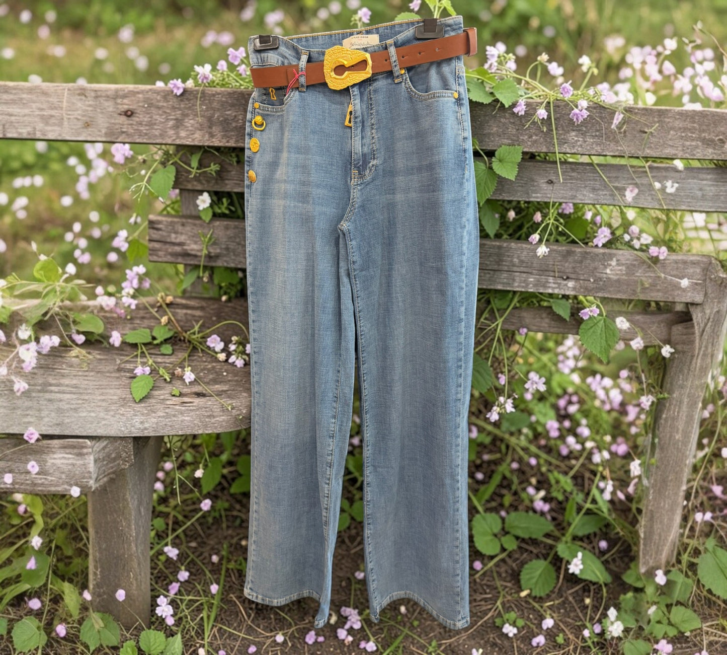 Nobello High-Waisted Statement Button Jeans