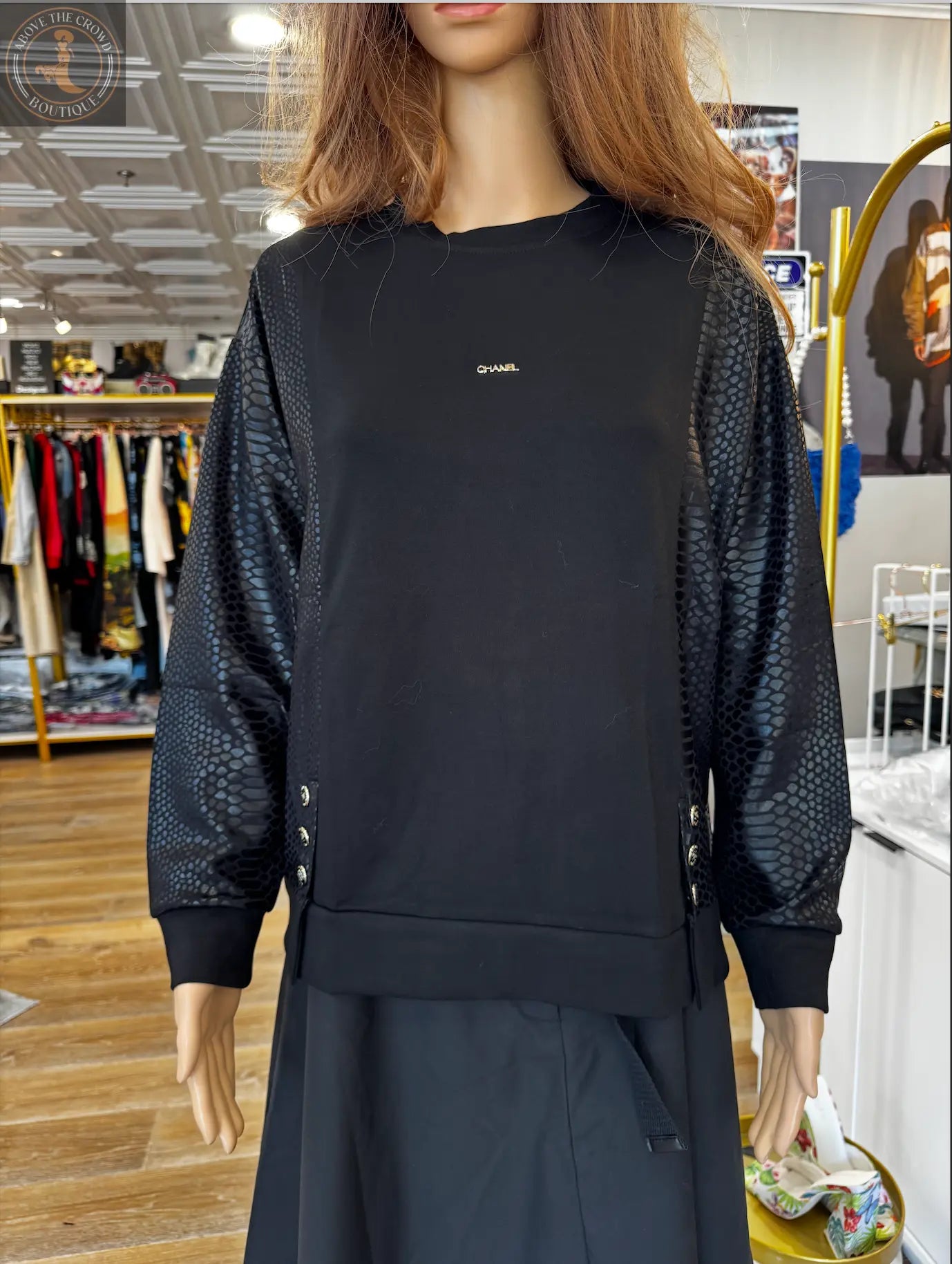 Nobello Sweater with Snake-Effect Sleeves – SKU 2490 Nobello