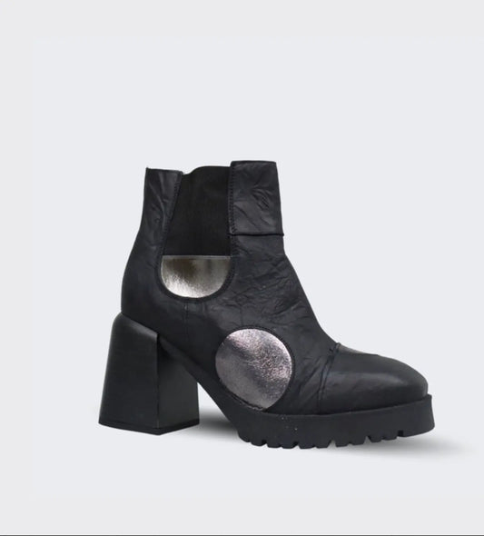 Papucei Stone Boots Size 40 Papucei