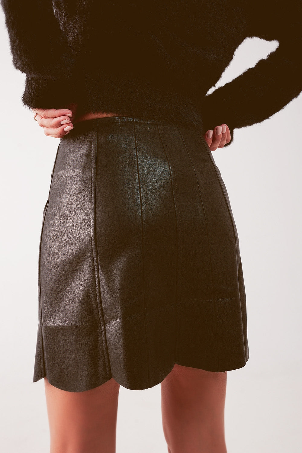 Q-2 BUTTON THROUGH MINI SKIRT IN BLACK Q-2