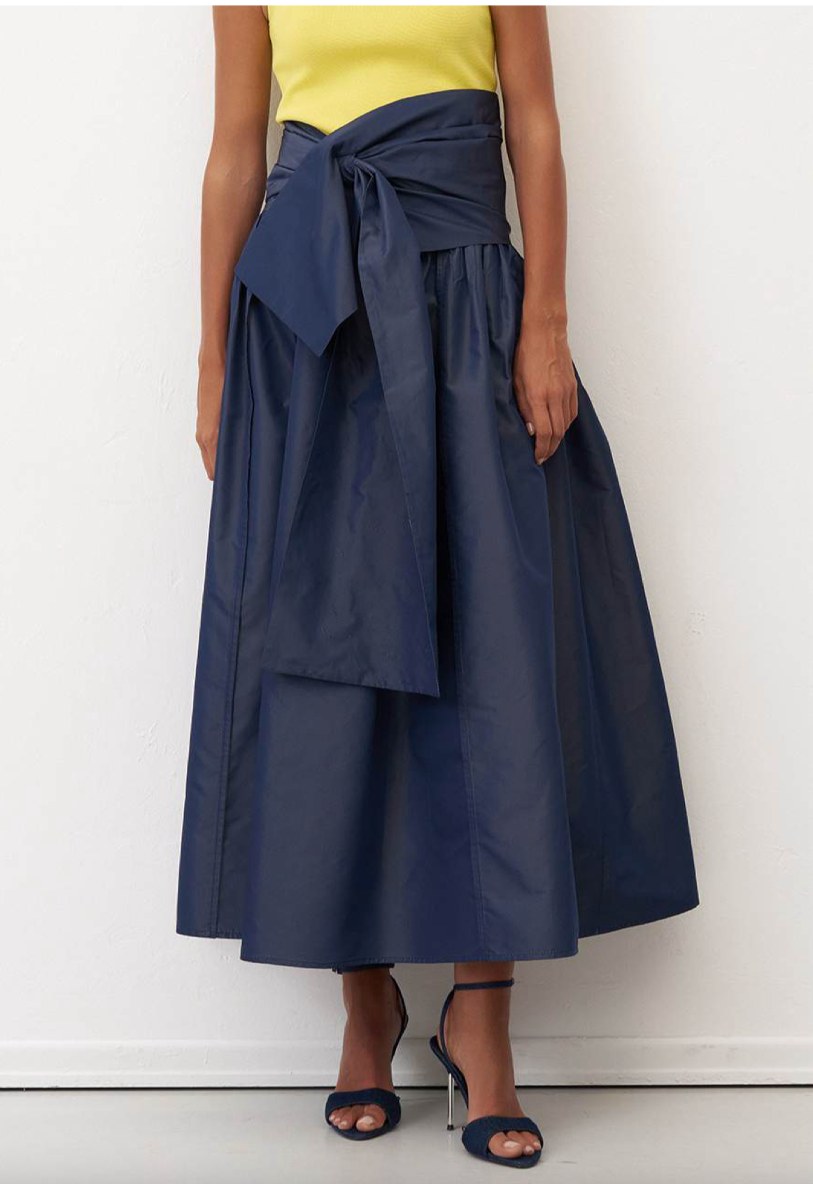 Bize Elegant High-Waist Midi Skirt with Wrap Detail