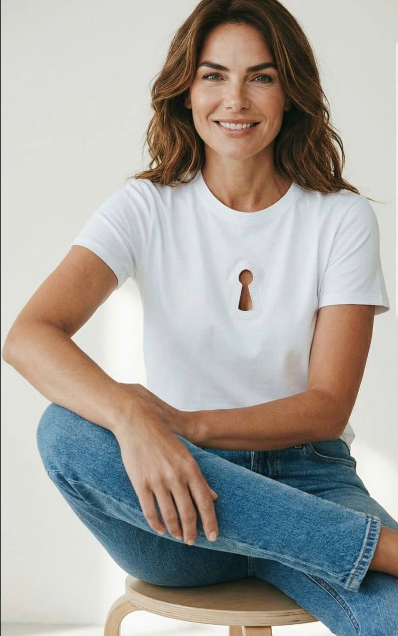 Nobello Keyhole Detail T-Shirt