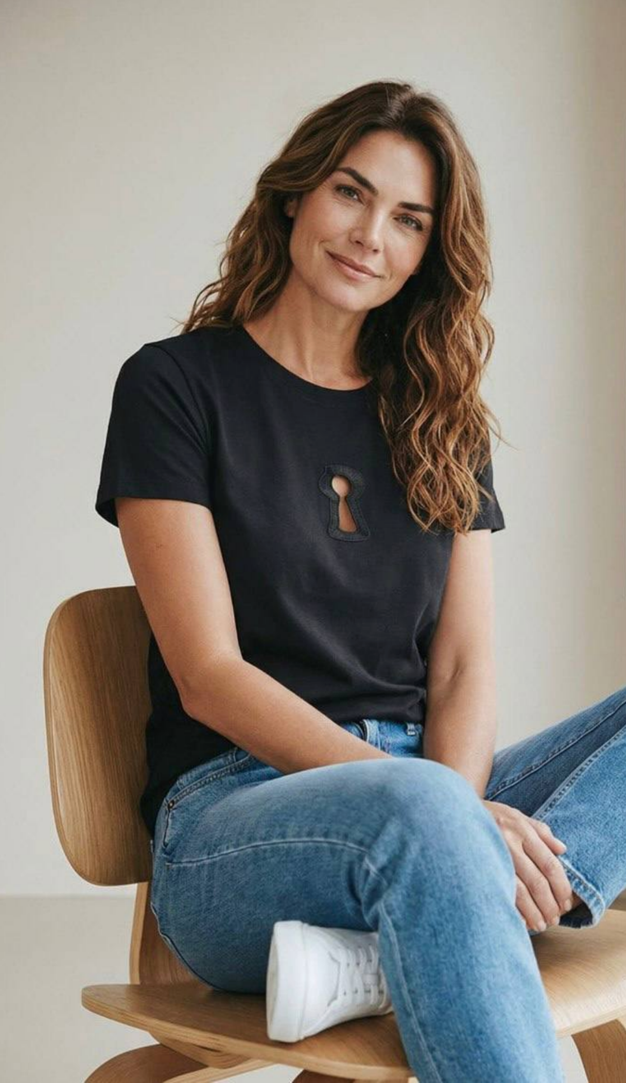 Nobello Keyhole Detail T-Shirt