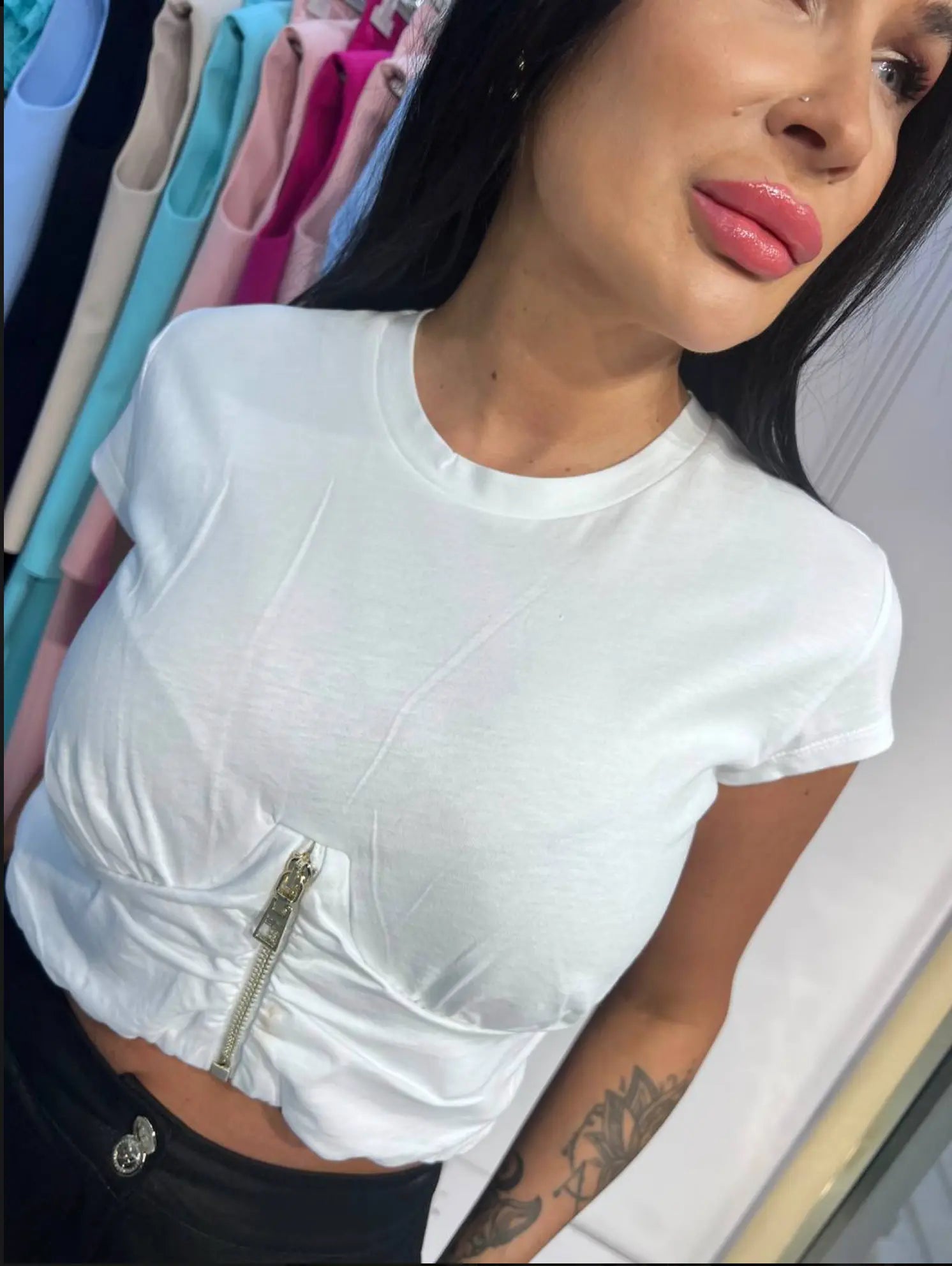 Women Crop Top with Zipper Decoration Zanardi Fashion