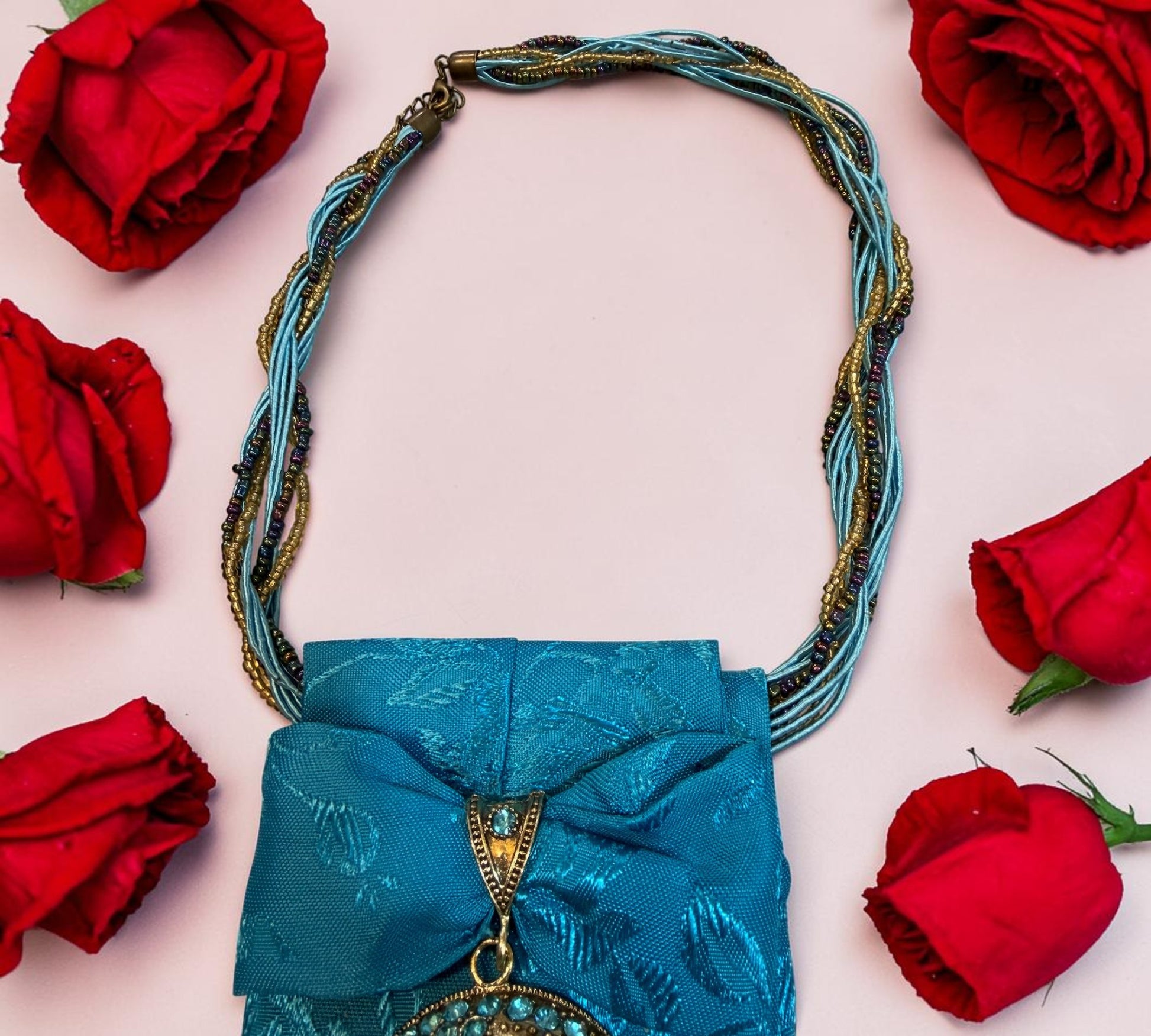 Vintage-Inspired Statement Necktie Necklace – Turquoise Floral Elegance