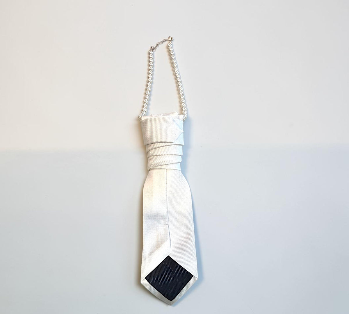 White And Emerald Pearl Statement Necktie Necklace - Above the Crowd Boutique